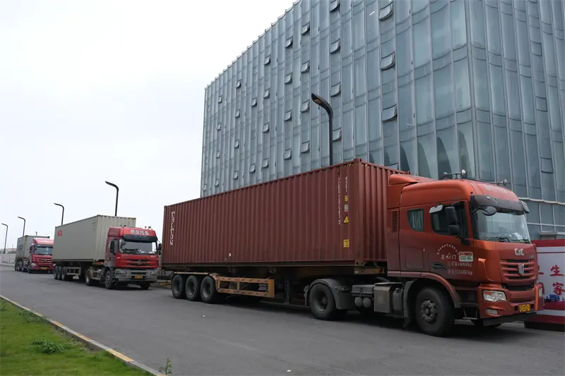 Машины для производства кирпича QGM отправлены на Ближний Восток, помогая региональному строительству сделать новый шаг вперед